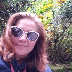 Meet your Posher, Ana